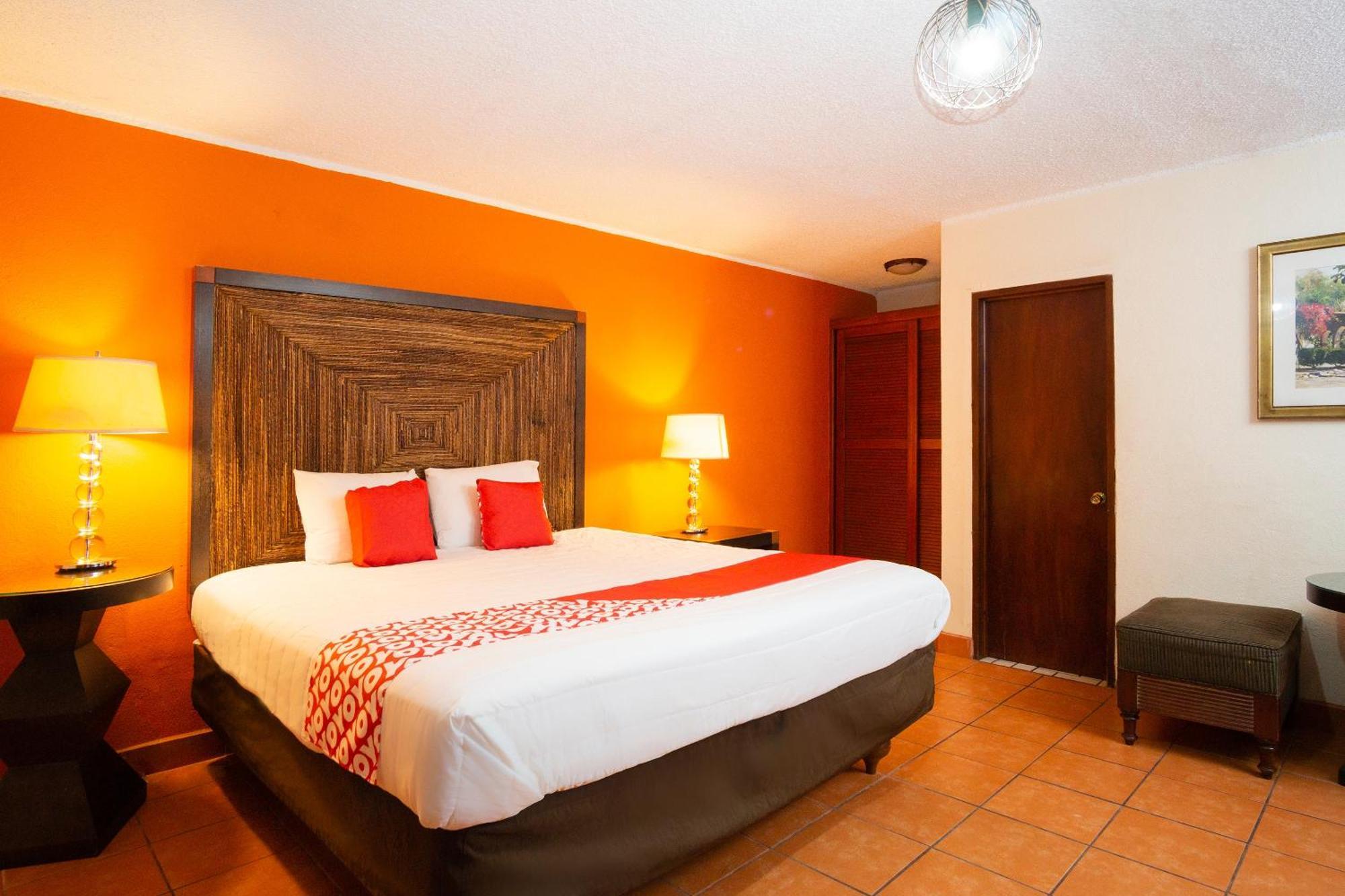 Oyo Hotel Hacienda Don Luis, Rosarito Exterior photo A typical hotel room