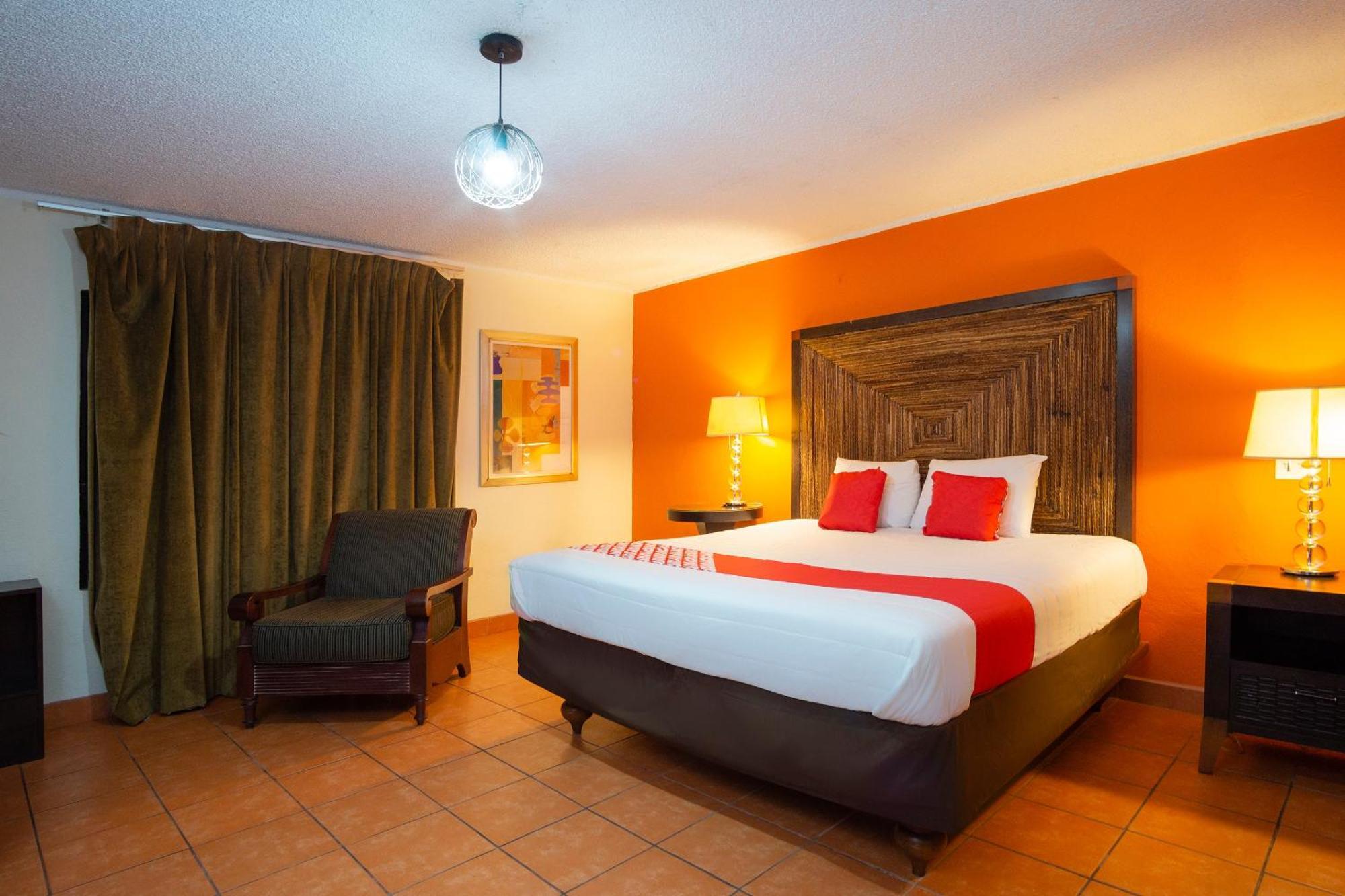 Oyo Hotel Hacienda Don Luis, Rosarito Exterior photo A typical room at the hotel