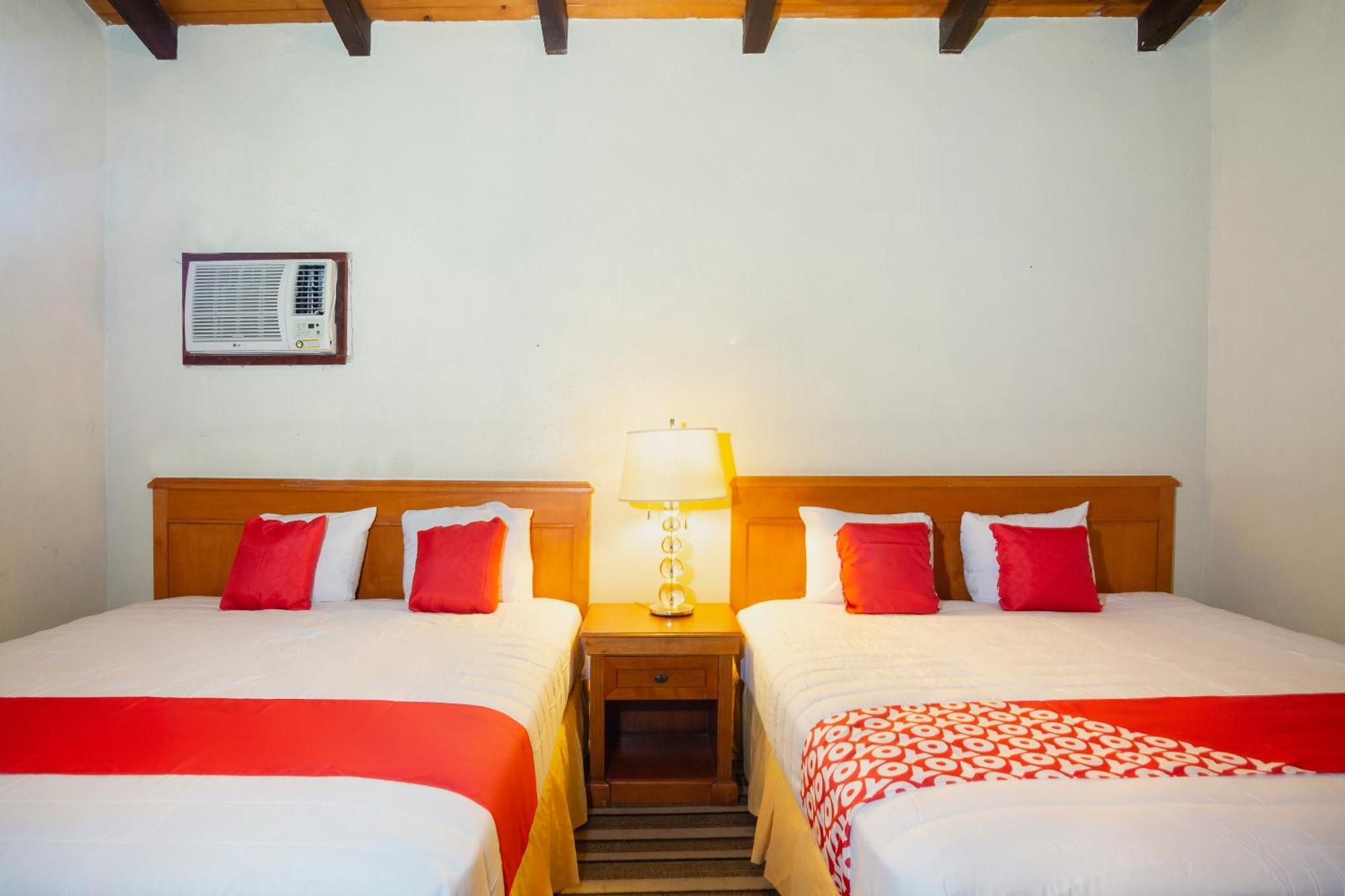 Oyo Hotel Hacienda Don Luis, Rosarito Exterior photo A typical room at the hotel